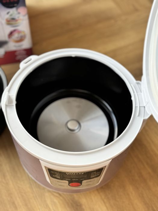 Multicooker/oală miltifuncțională folosită o singură dată