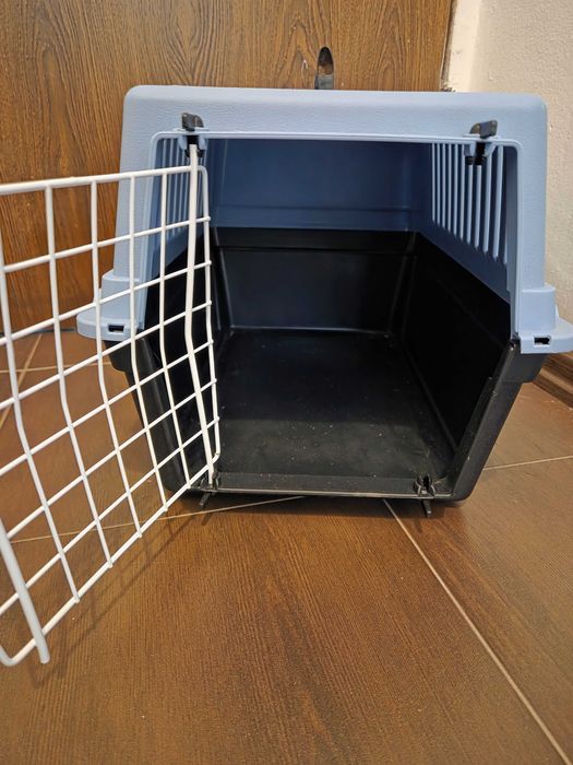 Продавам нова клетка