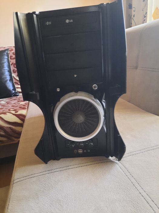 Carcasa atx + sursa 550w enjoy titan 80 plus