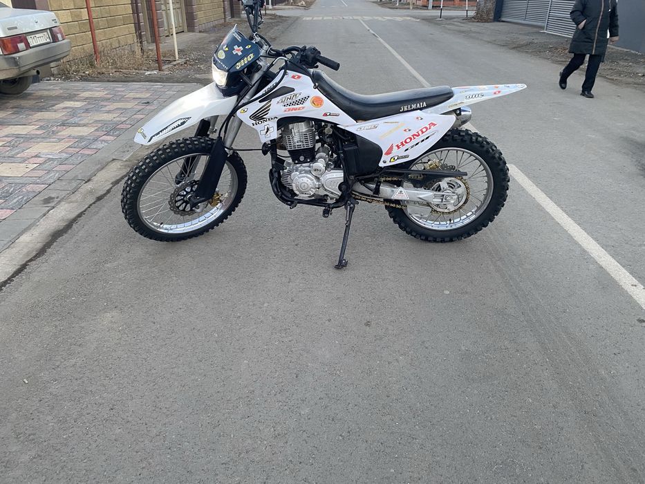 Продам  на хожу состояние хорошее сел поехал