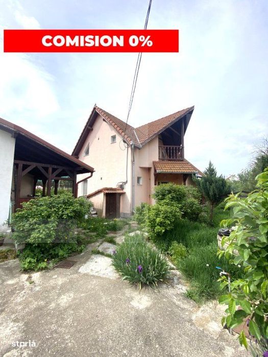 Casa spatioasa, de vanzare, cu 5 camere, 180 mp, zona exterior sud