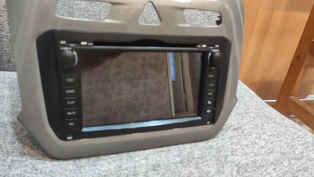 Продается автомагнитола на Android.