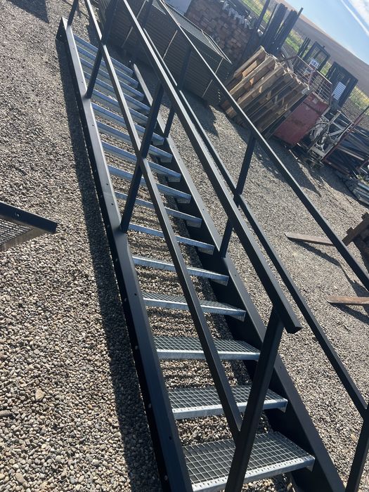 Scari metalice solide 5m