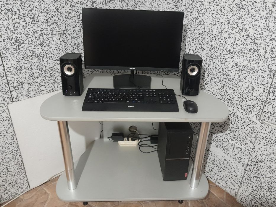 Компютър от 7 поколение - "LENOVO"