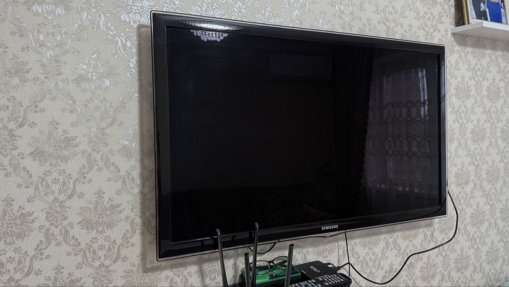 Срочно продам телевизор