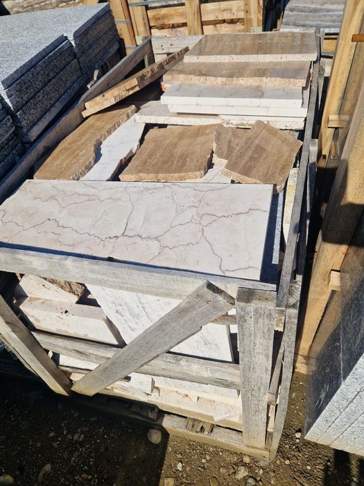 Spărturi marmură travertin granit