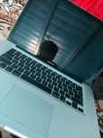 Vând laptop Apple MacBook Pro