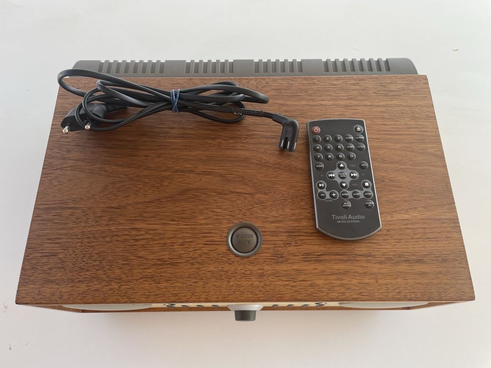 Tivoli audio cd player radio subwoofer