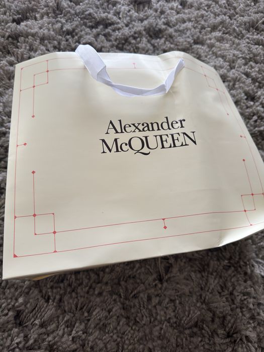 Alexander McQueen marime 43