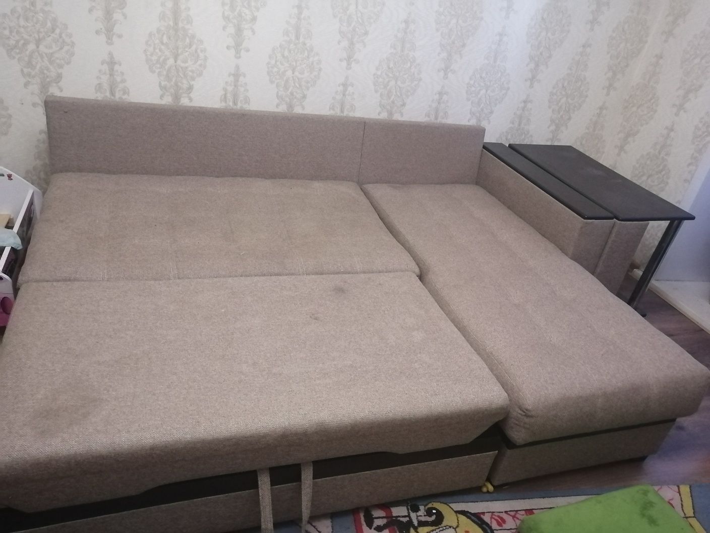 Продам диван в отличном состоянии