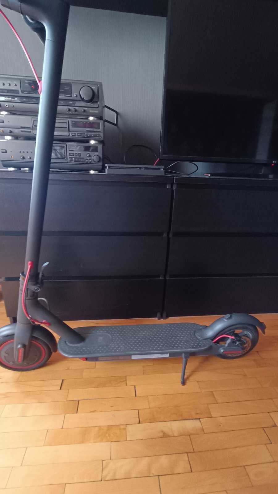 Тротинетка Xiaomi Me Electric Scooter Pro