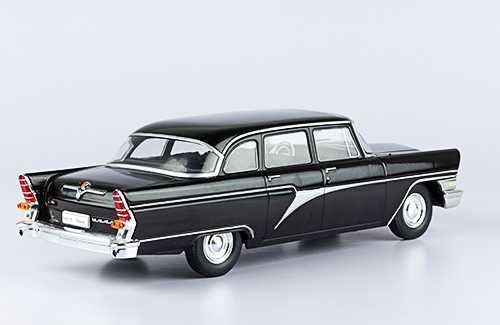 ГАЗ 13 "Чайка" 1959 - мащаб 1:24 на WhiteBox моделът е нов в кутия