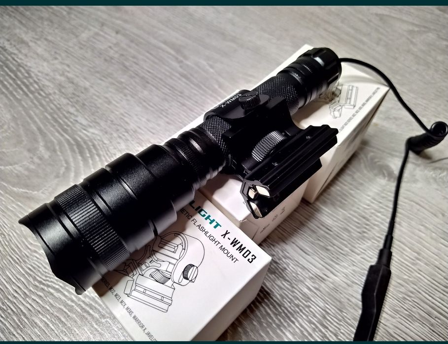 Suport Magnetic Olight XWM-03, Sistem Reglabil la Cei 3 Magneti!