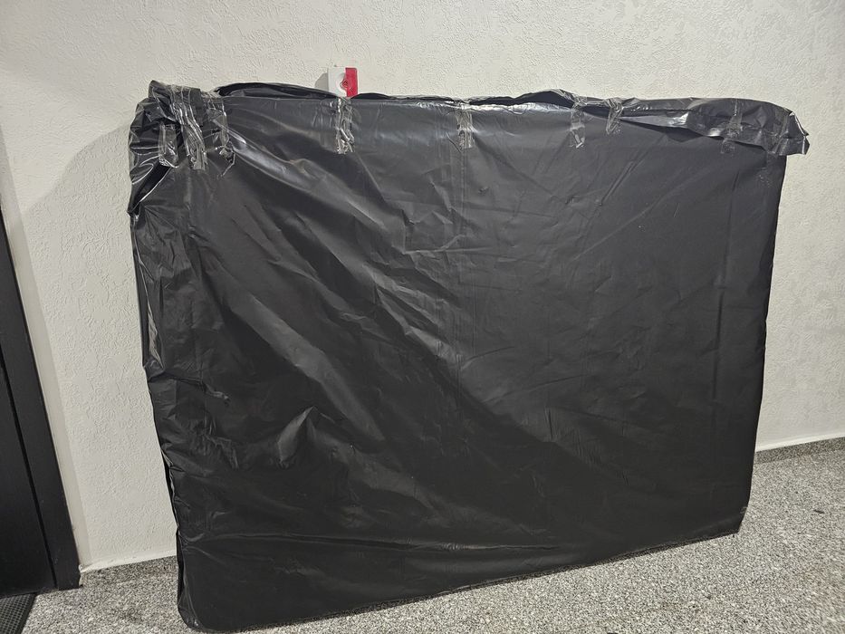 Продам  б/у матрас в отличном состоянии, жесткость средняя

16