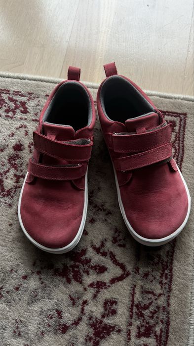 Barefoot Be Lenka nr 32, noi, in cutie