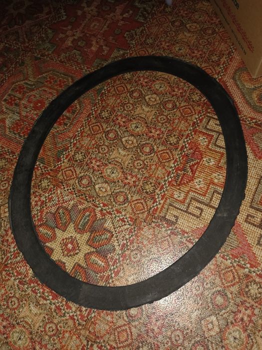 прокладка резиновая овальная 
Размеры 54 см * 45 см
толщина 5 см