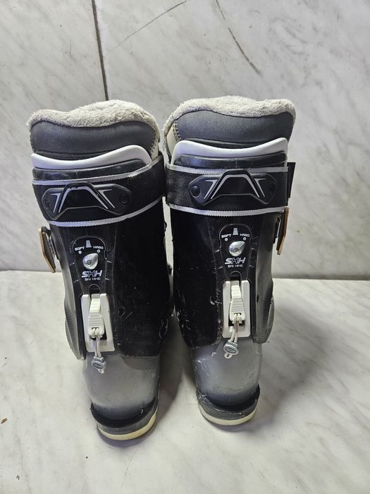 Clapari ski schi Dalbello  mondo 24,5  corespunde mărimii 37-38