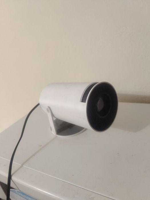 Смарт проектор продам