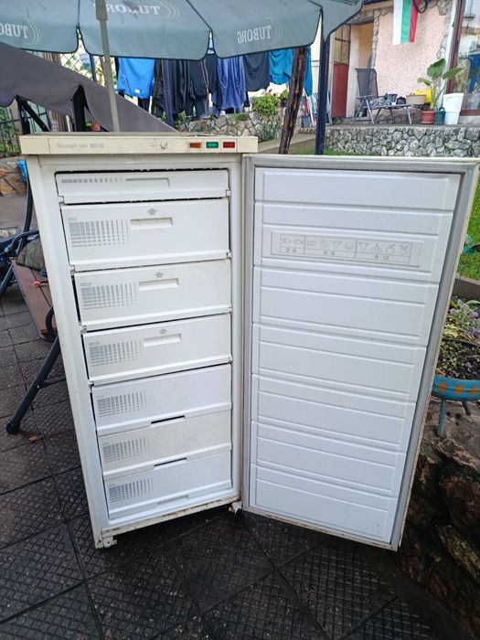 Фризер с 6 чекмеджета