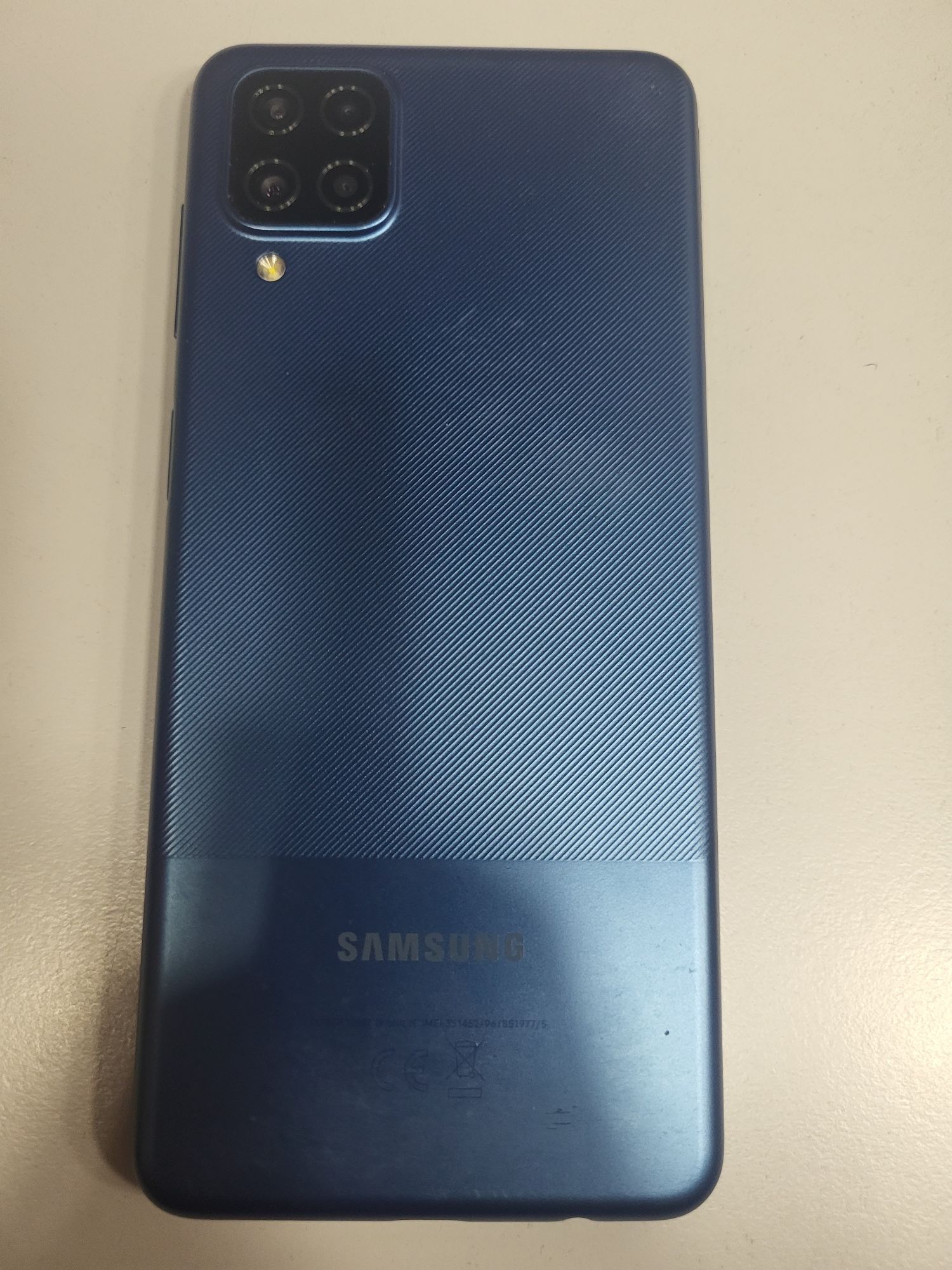 Samsung A12  Nu este inpecabil