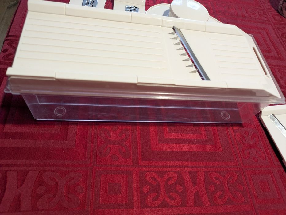 Răzătoare multifuncțională Fackermann