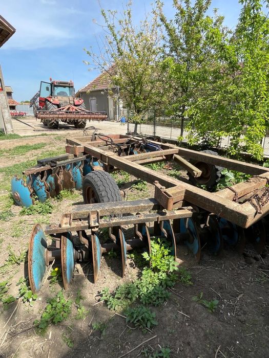 VÂND DISC AGRICOL ÎN V – 4 metri lățime de lucru