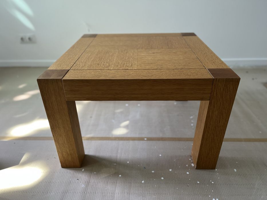 Трапезна и холна маса от масивно дърво