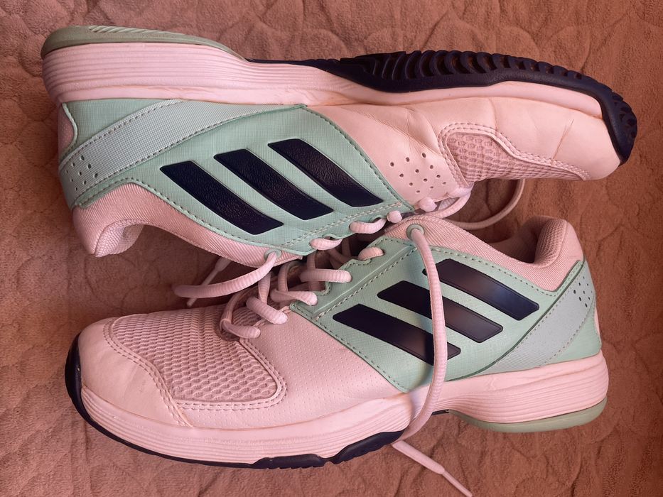 Дамски маратонки номер 39 1/2 Адидас / Adidas