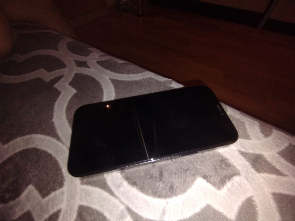 Продаю Iphone 12 pro max 256