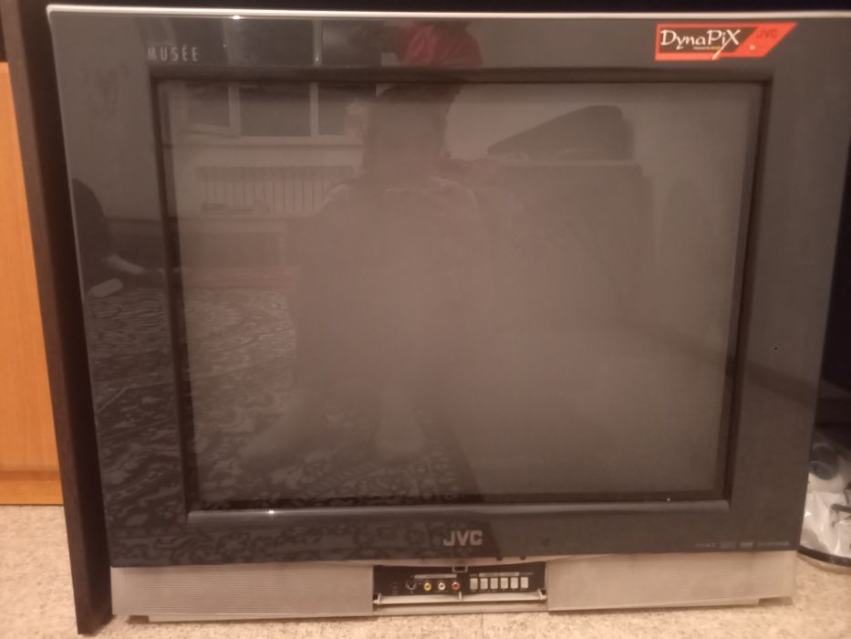 Телевизор JVC хороший