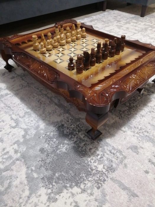 Продаю шахматы