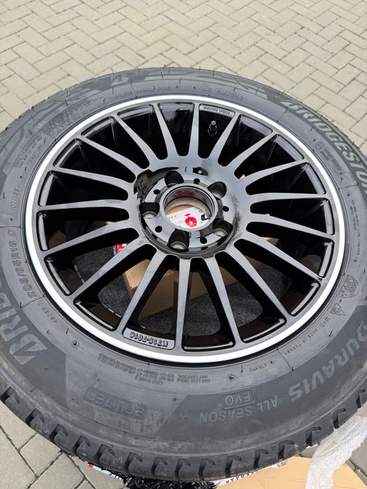 Jante Keskin cu cauciucuri Brigestone 205/65/R16C