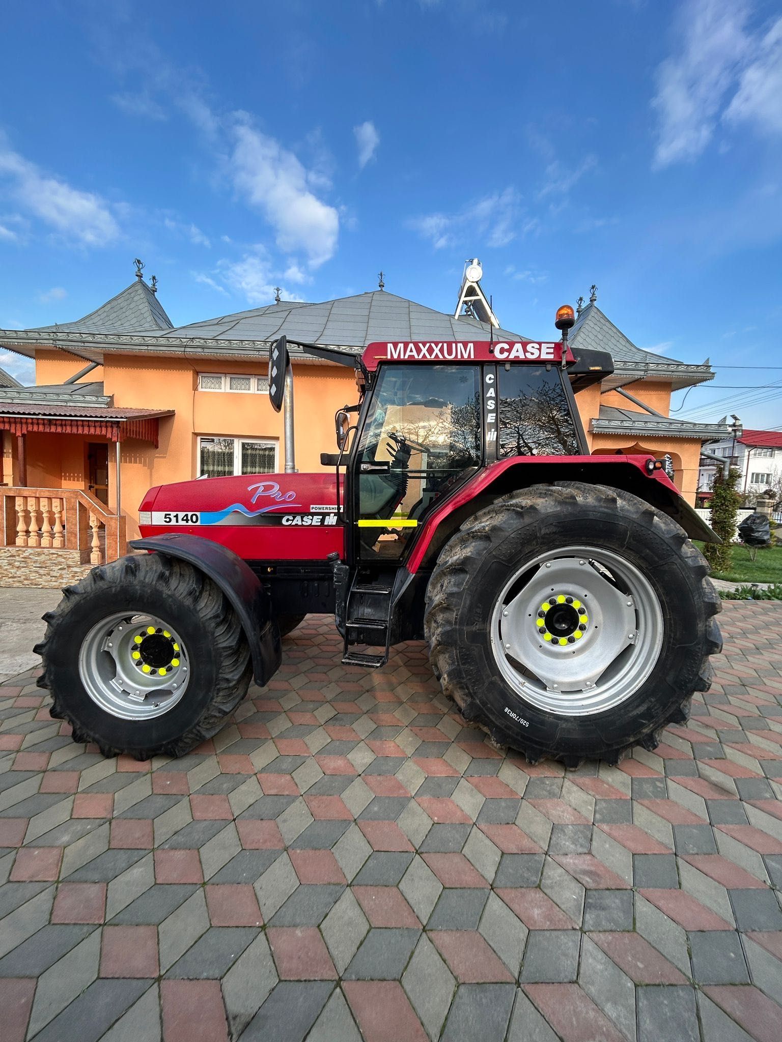 Case International 5140