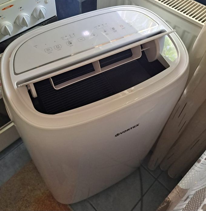 Aparat aer condiționat portabil