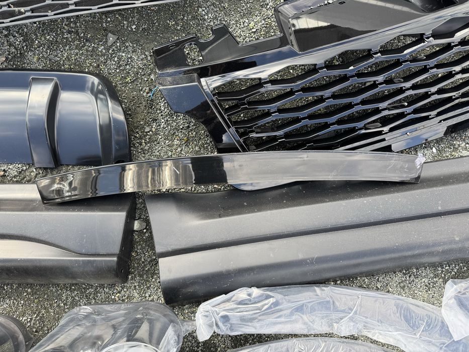 Предна решетка прагове заден спойлер броня за Range Rover Sport SVR