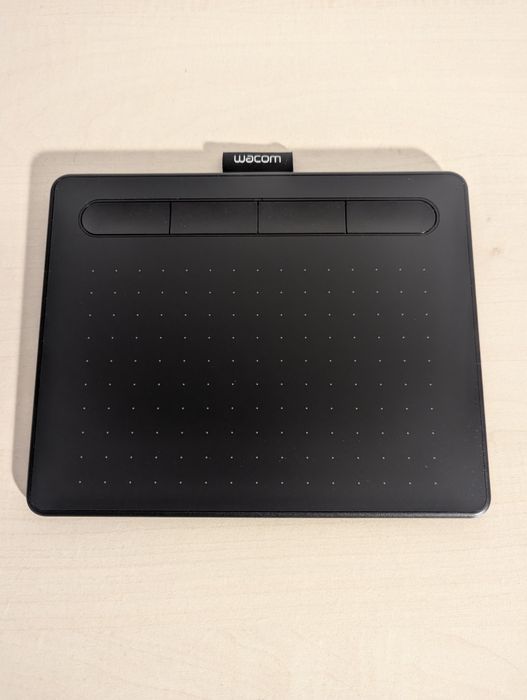 Tabletă grafică Wacom Intuos S 2018 Small, Pen și mănușă, rezerve pen+