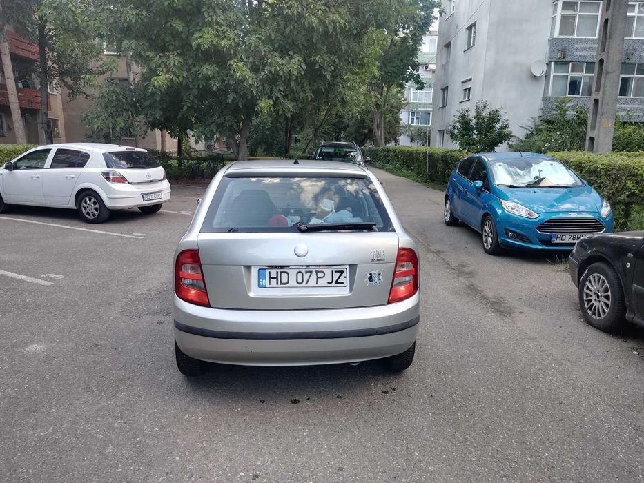 Se vinde Skoda Fabia 1