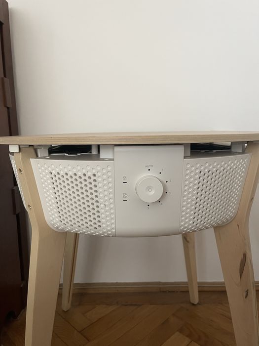 Masă cu purificator de aer