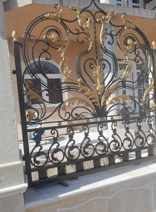 Porți și garduri din fier forjat