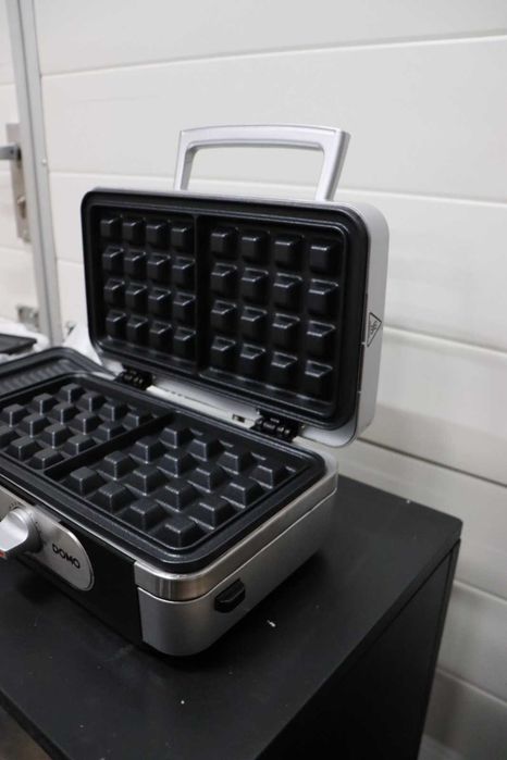 DOMO 3-в-1 мултифункционален уред – гофрети, грил и тостери