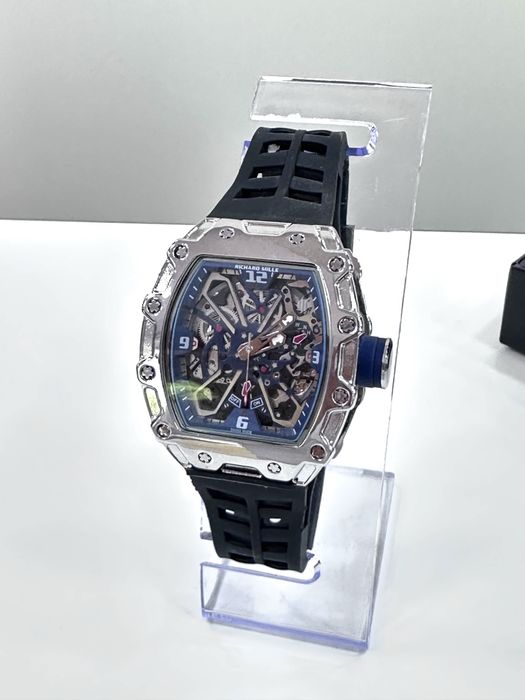 Sportivniy qo’l soat mexanicheskiy