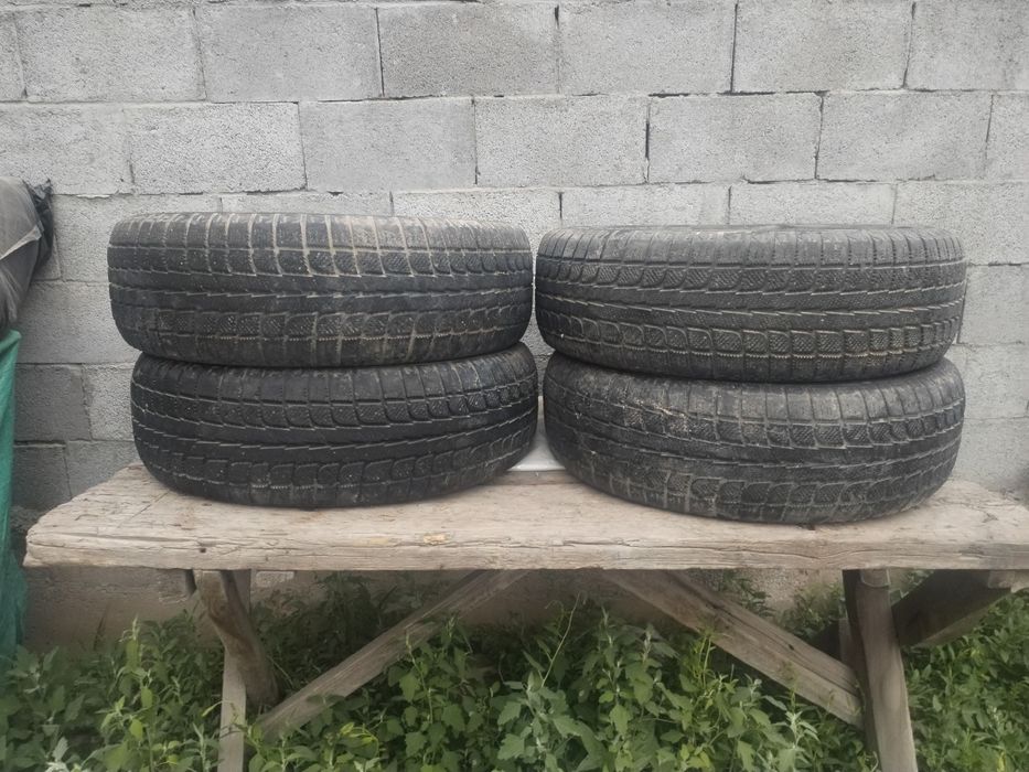 Продам зимние 4 балоны, Бу хватит на 1 или 2 сезон