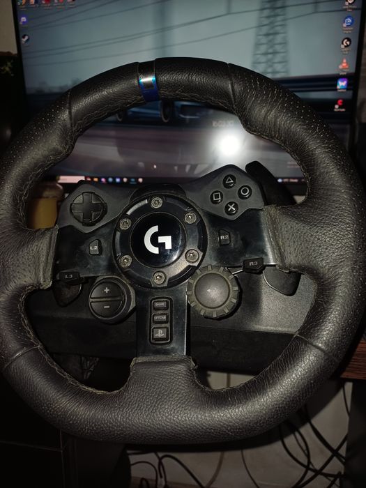 volan logitech g923