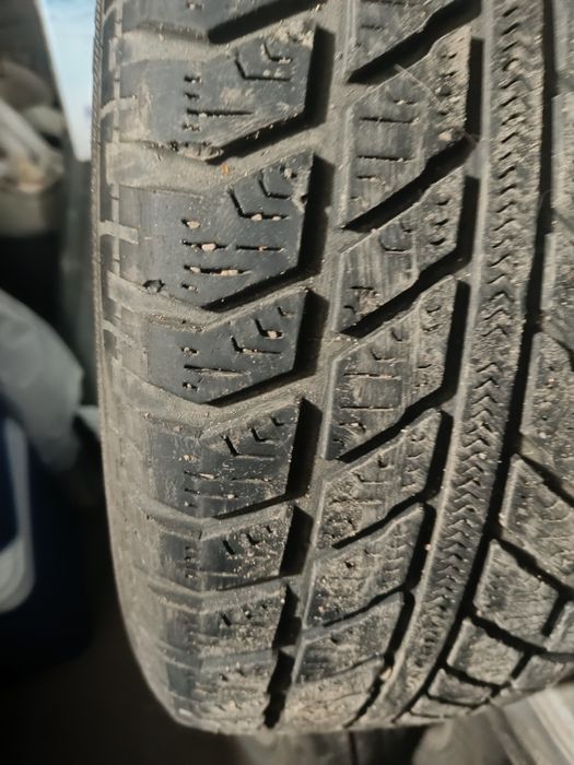 Джанти със зимни гуми 225/55R16 5x112 мм.