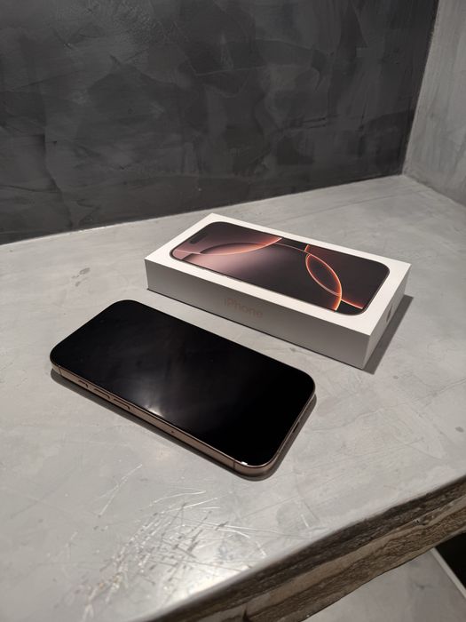 КАТО ЧИСТО НОВ Iphone 16 Pro Desert