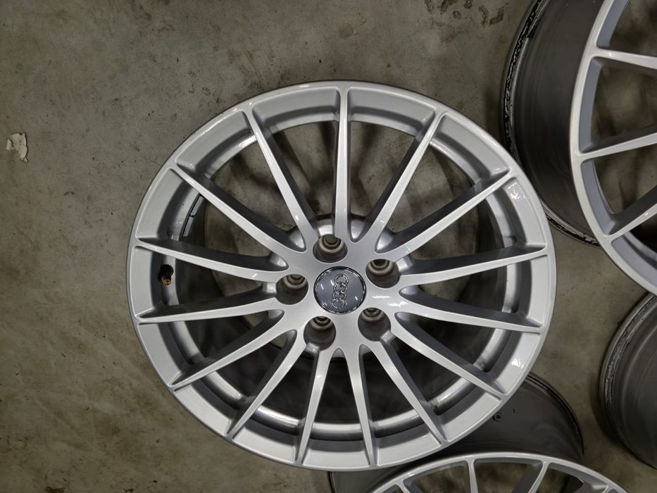 Jante Audi A5 A4 A6 R17 originale stare foarte buna/ Vw / Skoda / Seat
