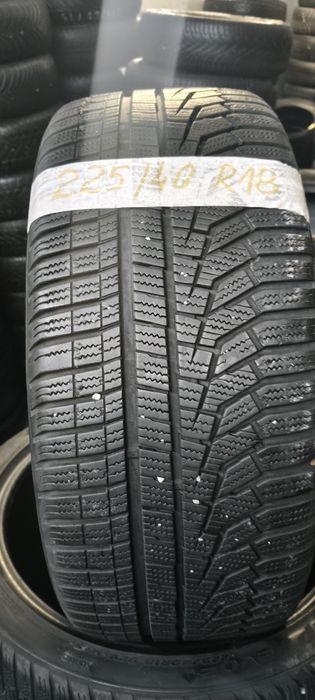 225/40/18 Hankook топ състояние