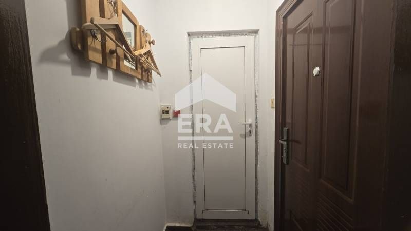 Дава се под наем Едностаен апартамент в Велико Търново, Център - 37 кв.м за 230 € - Снимка #5