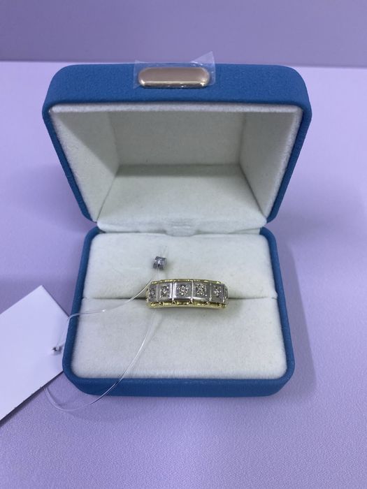 Золотое кольцо с бриллиантами #КО24522