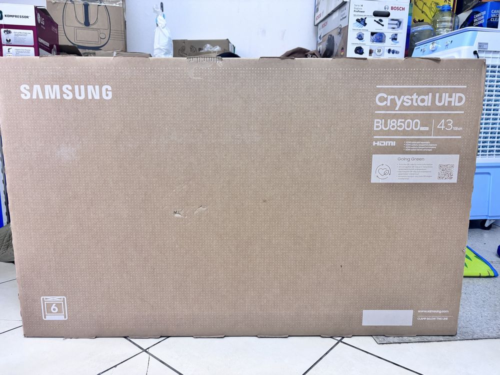 Crystal UHD BU8500 CLASS 43 108 cm